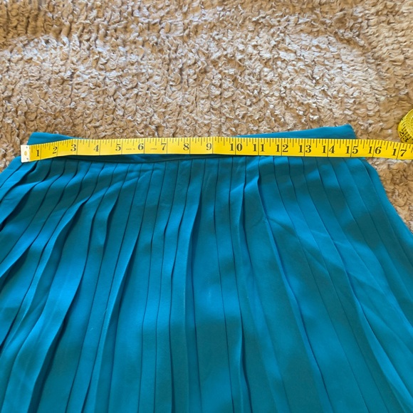 JCrew Hunter Green Pleated Midi Skirt - Picture 5 of 11